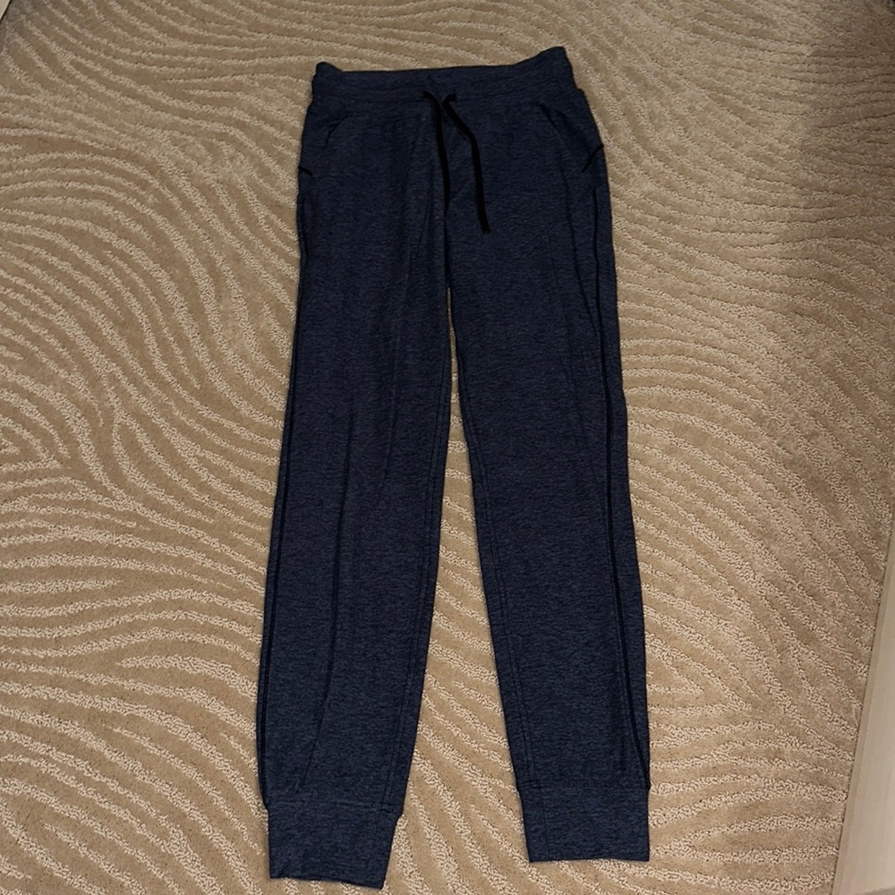 Lululemon ready to rulu joggers
